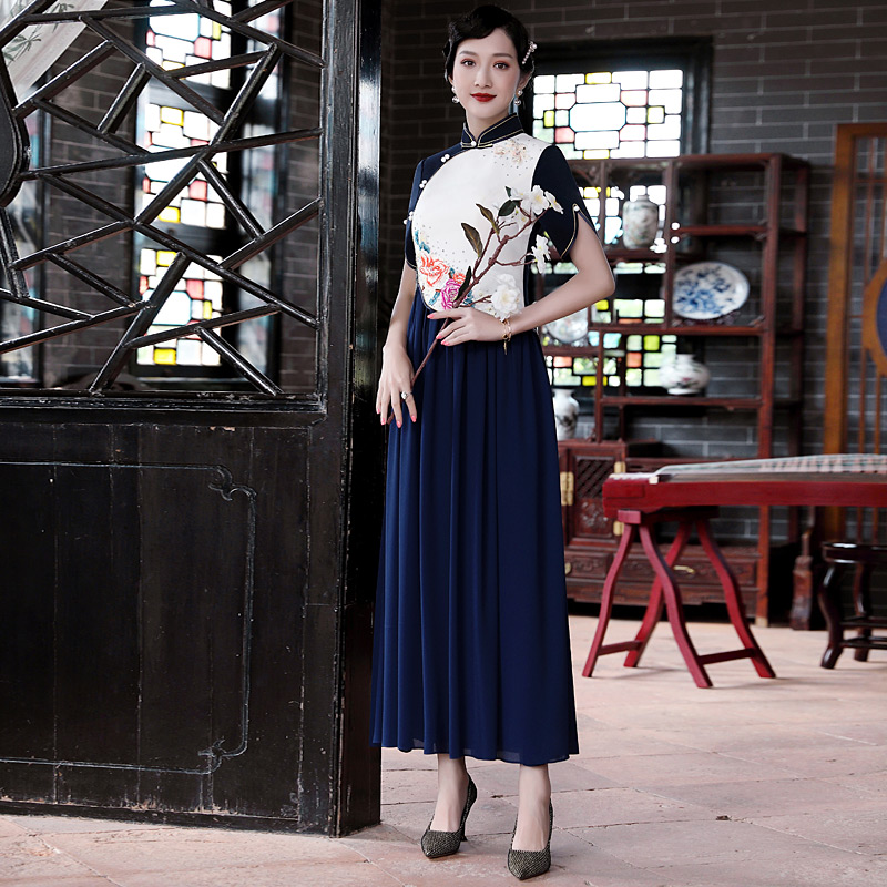 多丽琦 Cheongsam, lightweight retro long elegant skirt, 2021 collection, for catwalk, Chinese style