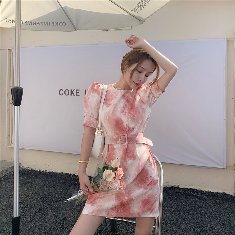 Real price real shot retro French air close waist slim slim slim bubble sleeve pink halo dye Printed Dress