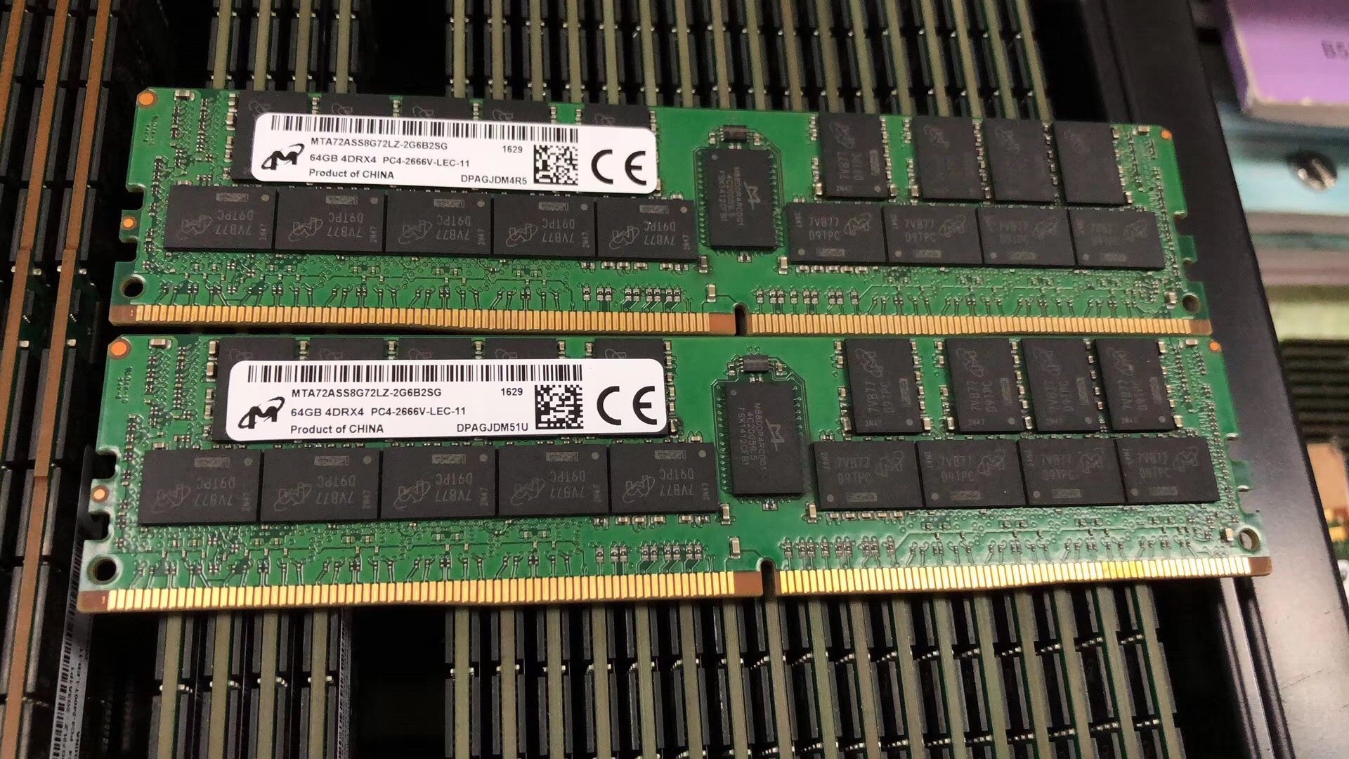 镁光 64GB 4DRx4 PC4-2666V-L服务器内存MTA72ASS8G72LZ-2G6B2/D1