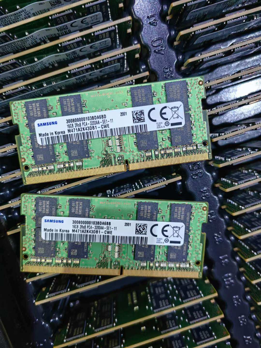 三星16G 2RX8 PC4-3200AA-S DDR4 笔记本内存条 M471A2K43DB1-CWE