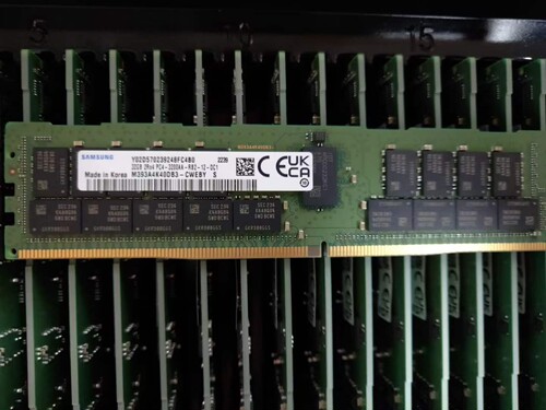 三星32G 2RX4 PC4-3200AA-RDIMM服务器内存M393A4K40DB3-CWEBQ/BY