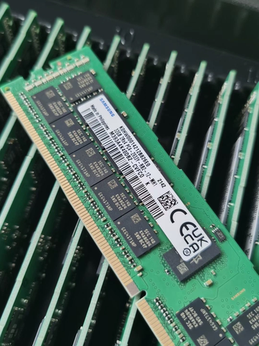 M393A4K40CB2-CVFCQ 三星 32G 2RX4 PC4-2933Y REG ECC服务器内存