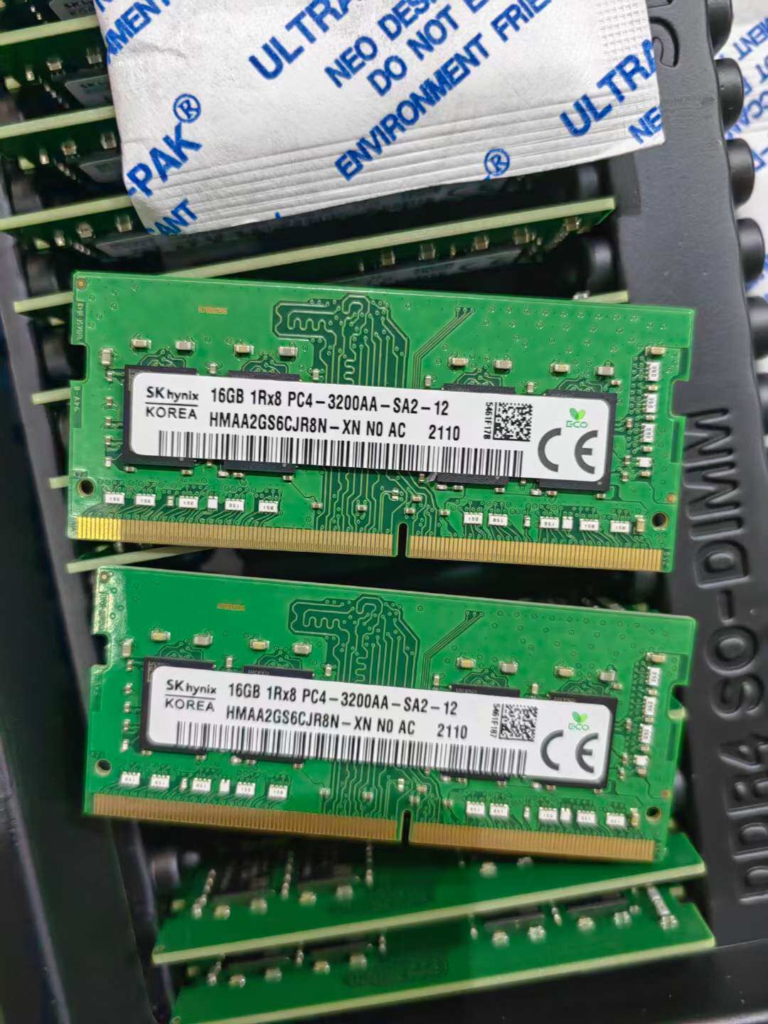 海力士DDR4 16G 1RX8 PC4-3200AA-S 笔记本内存 HMAA2GS6CJR8N-XN