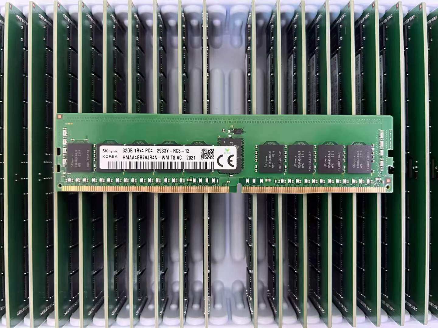 SK海力士32G 1RX4 PC4-2933Y-R DDR4服务器内存 HMAA4GR7AJR4N-WM