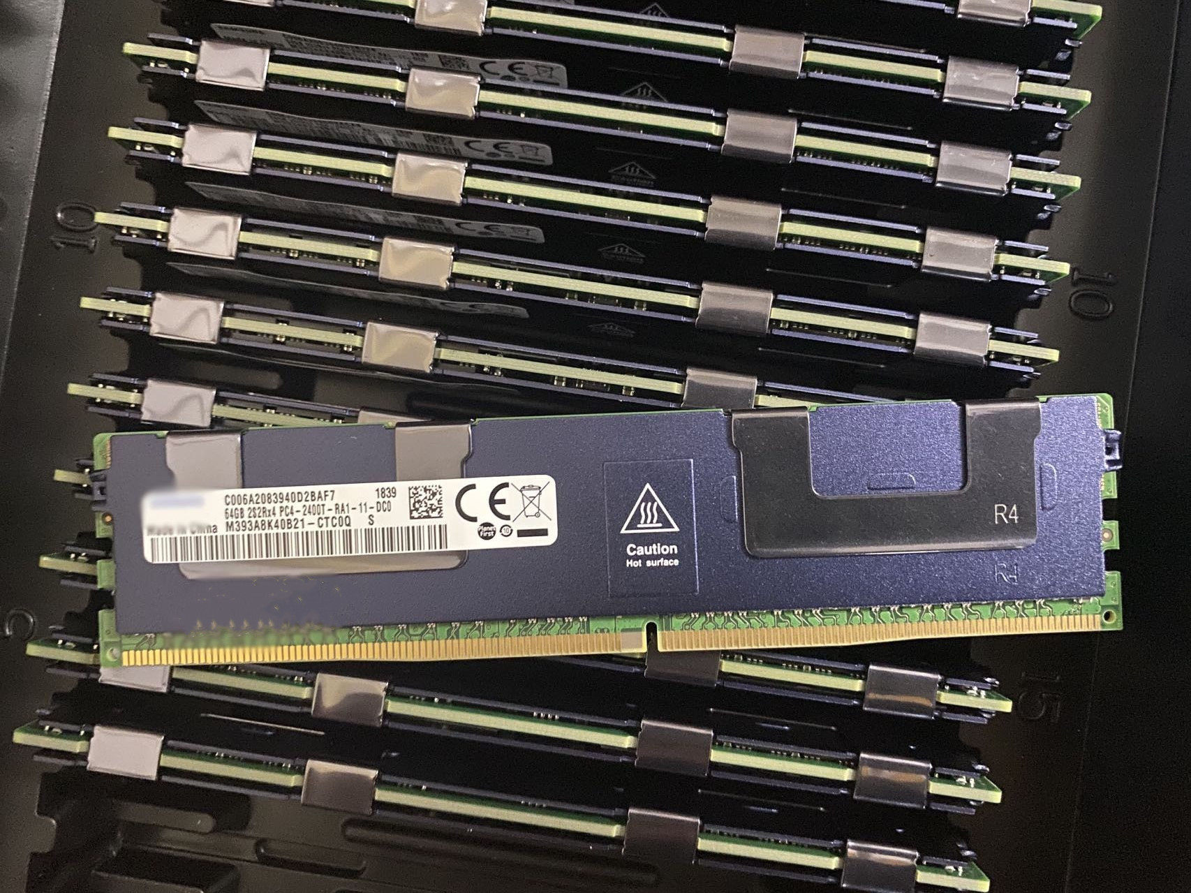 三星原装64G DDR4 2S2RX4 PC4-2400T服务器内存M3938A8K40B21-CTC