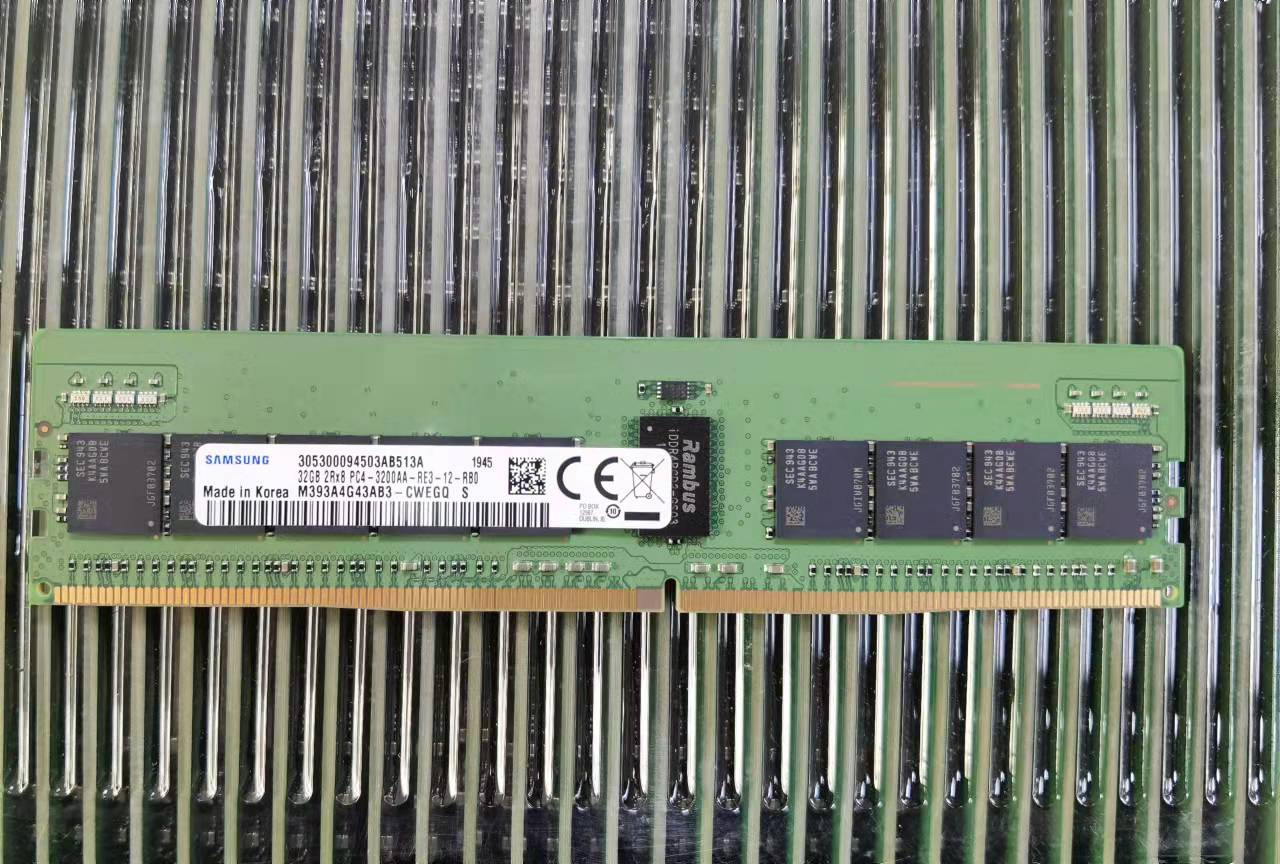三星 32G 2RX8 PC4-3200AA DDR4 3200 ECC REG RDIMM 服务器内存