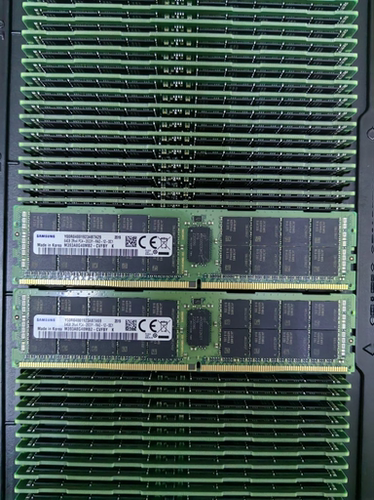 原装三星 M393A8G40MB2-CVF 服务器内存 64G 2RX4 PC4-2933Y ECC