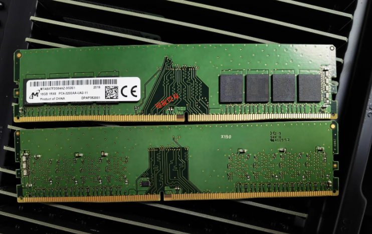 MT/镁光16G 1RX8 PC4 3200AA DDR4台式机内存MTABATF2G64AZ-3G2E1