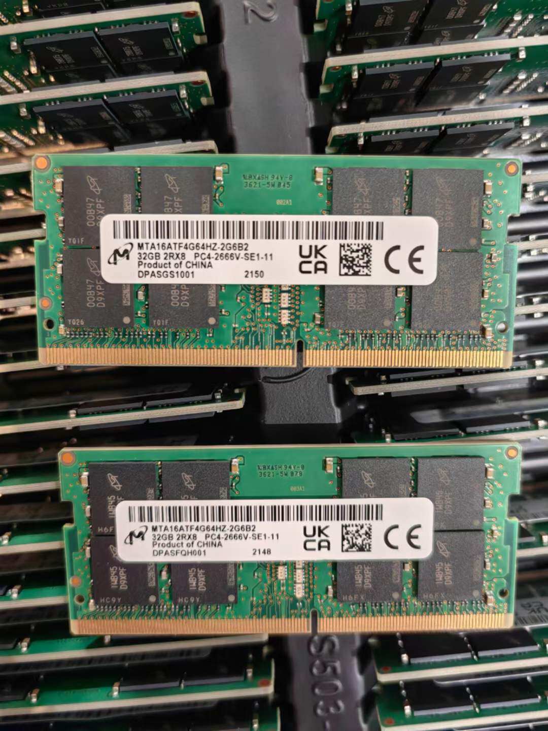 镁光32G 2RX8 PC4-2666V-S DDR4 笔记本内存MTA16ATF4G64HZ-2G6B2