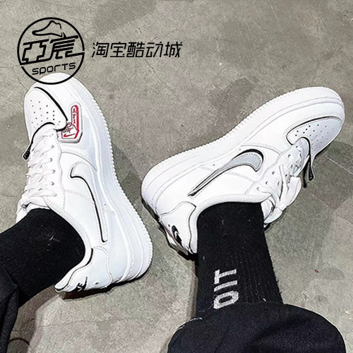 NIKEAIRFORCEAF1魔术贴