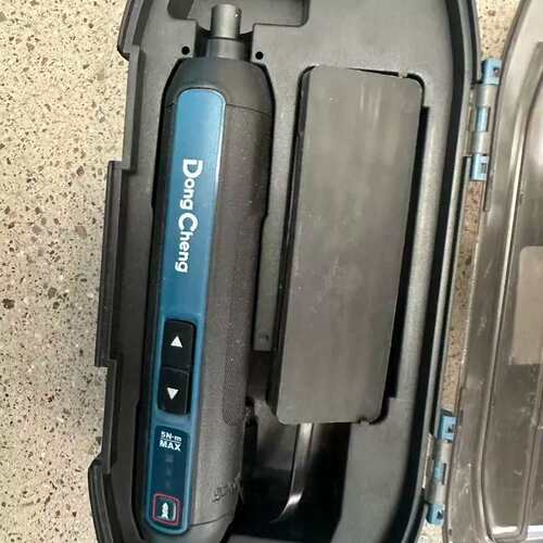 议价新机-东成DCPL04-5E型充电式起子机（4V/2.0可维修