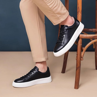 2026春季新品青春潮流男士真皮厚软底小白板鞋轻便透气休闲英伦风