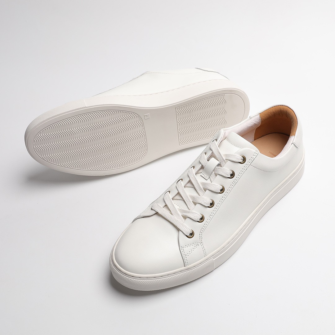 男士青春潮流轻便时尚经典小白鞋