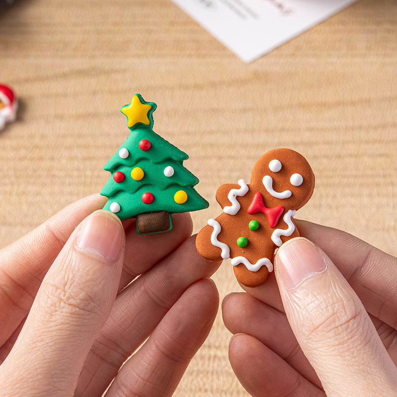 圣诞节纸杯蛋糕装饰糖珠果姜饼人圣诞老人糖偶可食用巧克力树烘焙