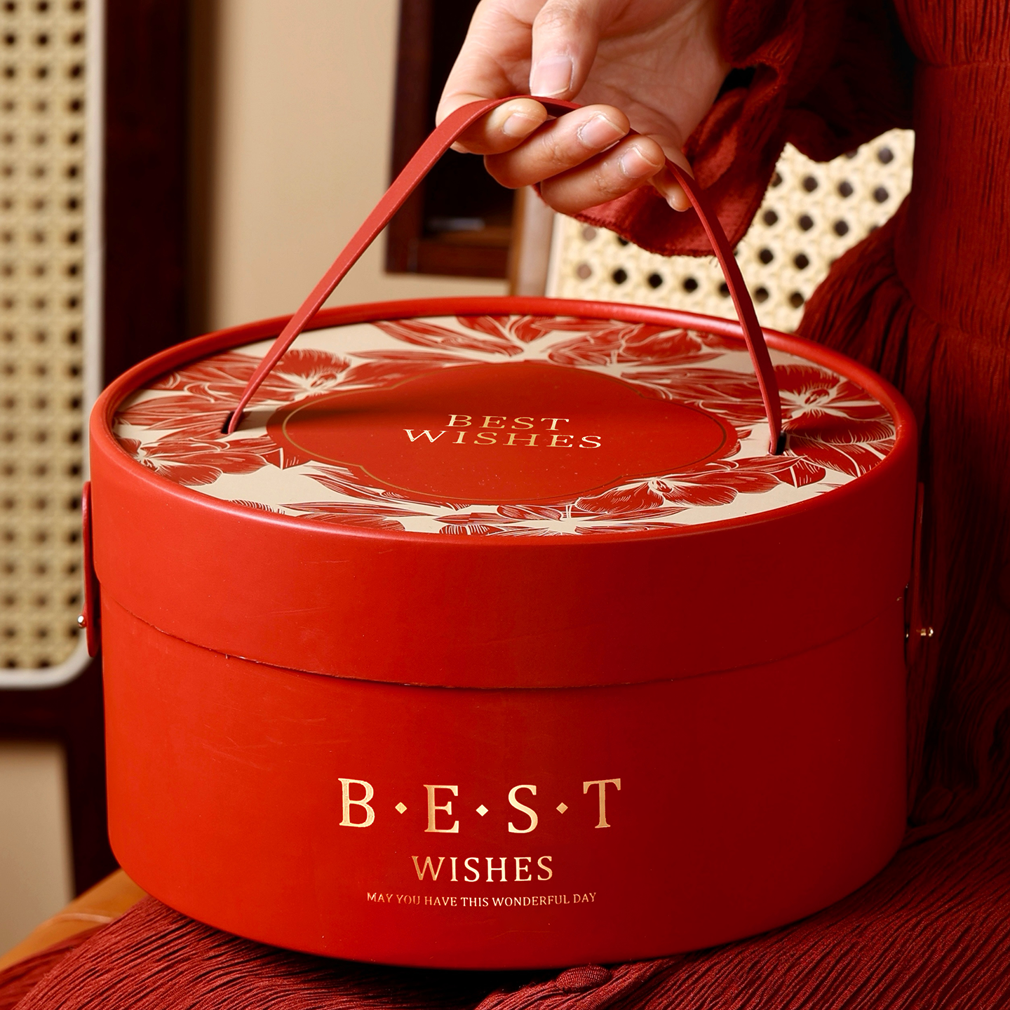 年货礼盒空盒子新春节喜糖伴手物拉菲草2026款烘焙红色高级感档马