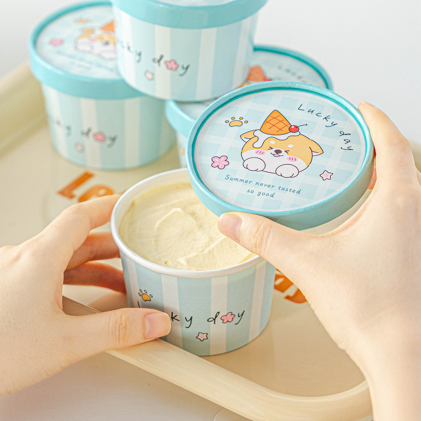 一次性冰淇淋纸杯食品级加厚家用酸奶雪糕盒子自制分装冷冻带盖刨