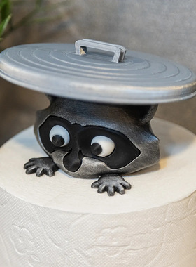 跨境爆品Fun roll holder趣味卷纸架浴室卫生间小浣熊造型纸巾架