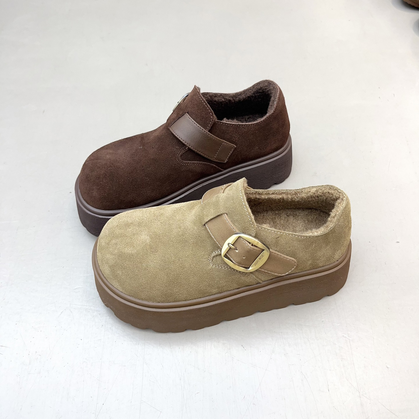 复古风皮带扣磨砂皮厚底勃肯鞋