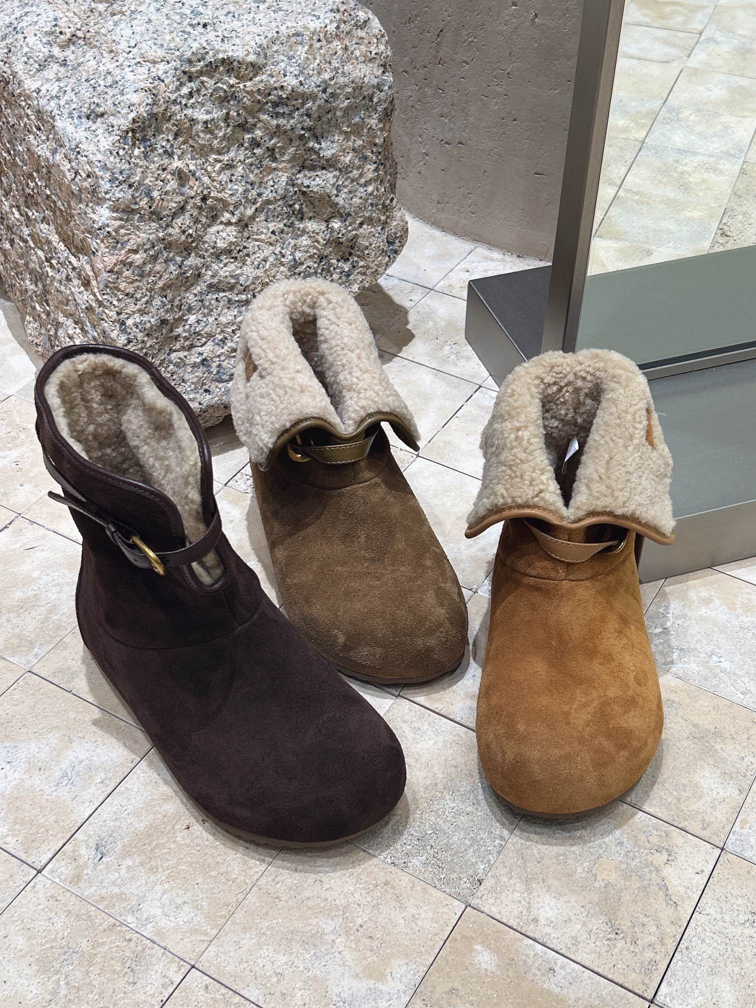 两穿大头丑萌勃肯短靴女