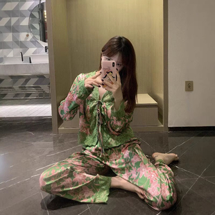 花卉纯欲风V领休闲家居服 桑蚕丝法式 性感蕾丝长袖 睡衣女夏季 时尚