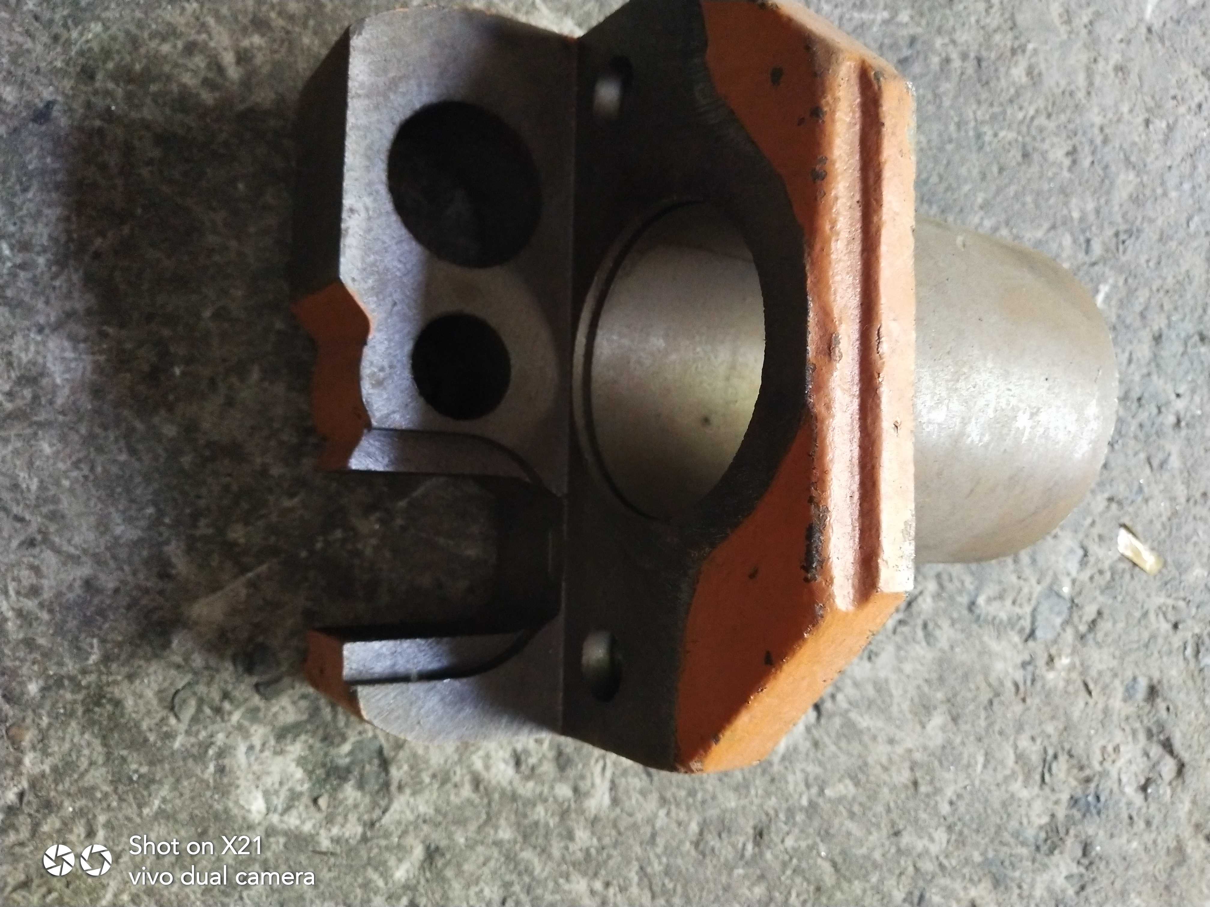 齐齐哈尔机孔床厂X5032A X6132A7铣床横向丝杆托架7030A2车床配件