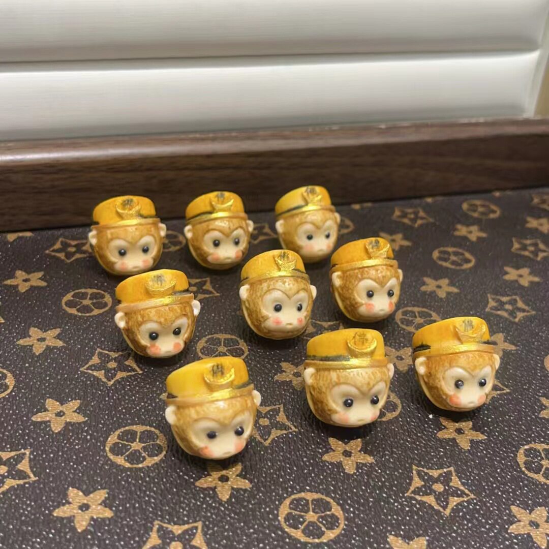 精工鹿角根付悟空雕刻时尚文玩手串手链可爱卡通配饰配件DIY