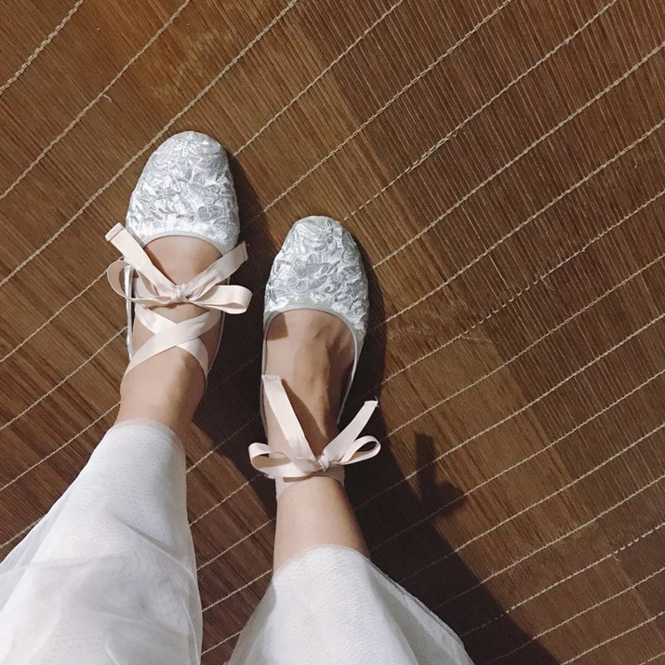 [당신과 함께 여행] 2024 가을 플랫 HANFU 신발 요정 스타일 스트랩 발레 신발 신부 들러리 신부 결혼식 신발