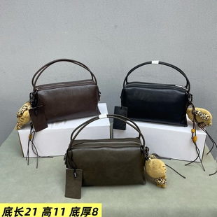 轻便手提小包包女包2026新款洋气质感欧美时尚韩版网红斜挎包潮