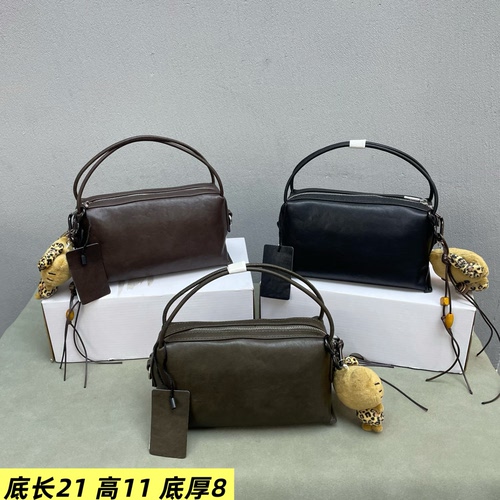 轻便手提小包包女包2026新款洋气质感欧美时尚韩版网红斜挎包潮