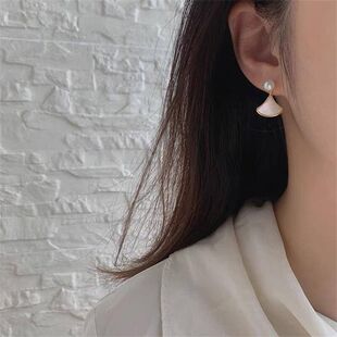 爆款淡水珍珠耳钉大牌同款贝母裙摆耳环14k注金高级轻奢百搭耳饰