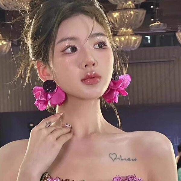 新娘晨袍耳环时尚个性气质布艺花朵耳钉跟妆结婚纱礼服耳饰品耳坠