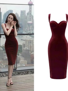 泰国潮牌设计热巴同款丝绒吊带修身显瘦正式场合聚会连衣裙