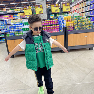 反季新款联名儿童羽绒服马甲连帽背心男童女童中大童加厚外穿坎肩