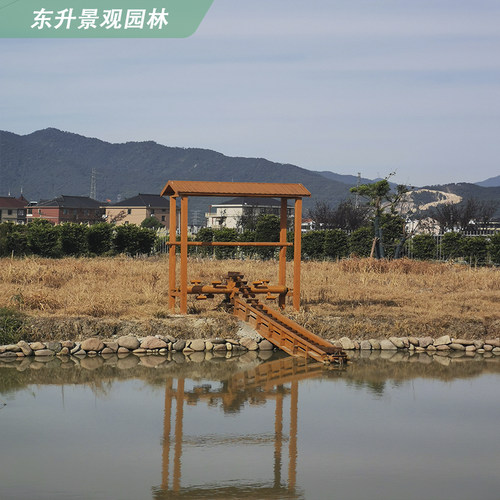 防腐木老式景观脚踩水车 户外脚踏木质水车手摇互动真实木水车