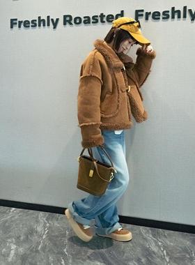 2024秋冬韩系羊剪绒皮毛一体皮草短款女羊羔毛皮草外套LD81213