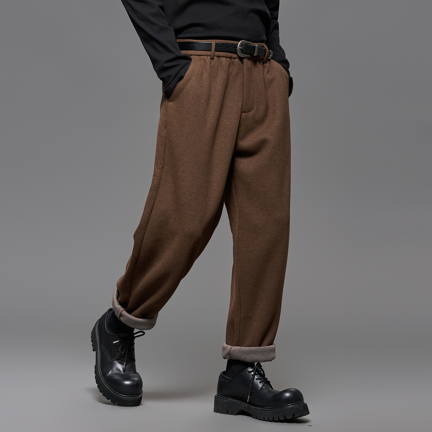 秋冬加厚款极简风时尚通勤直筒裤