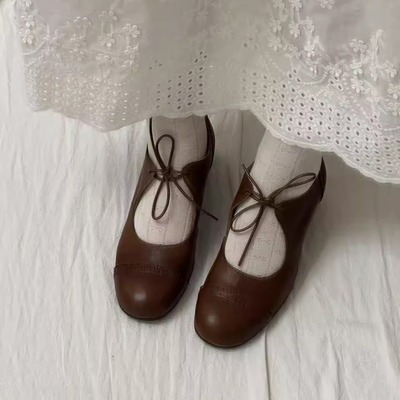 小众设计粗跟系带浅口真皮单鞋