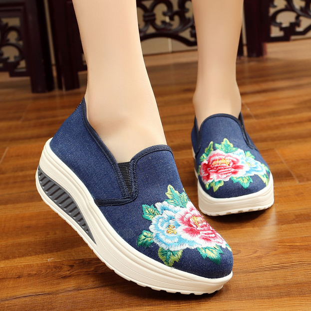 春夏季老北京布鞋休闲绣花鞋