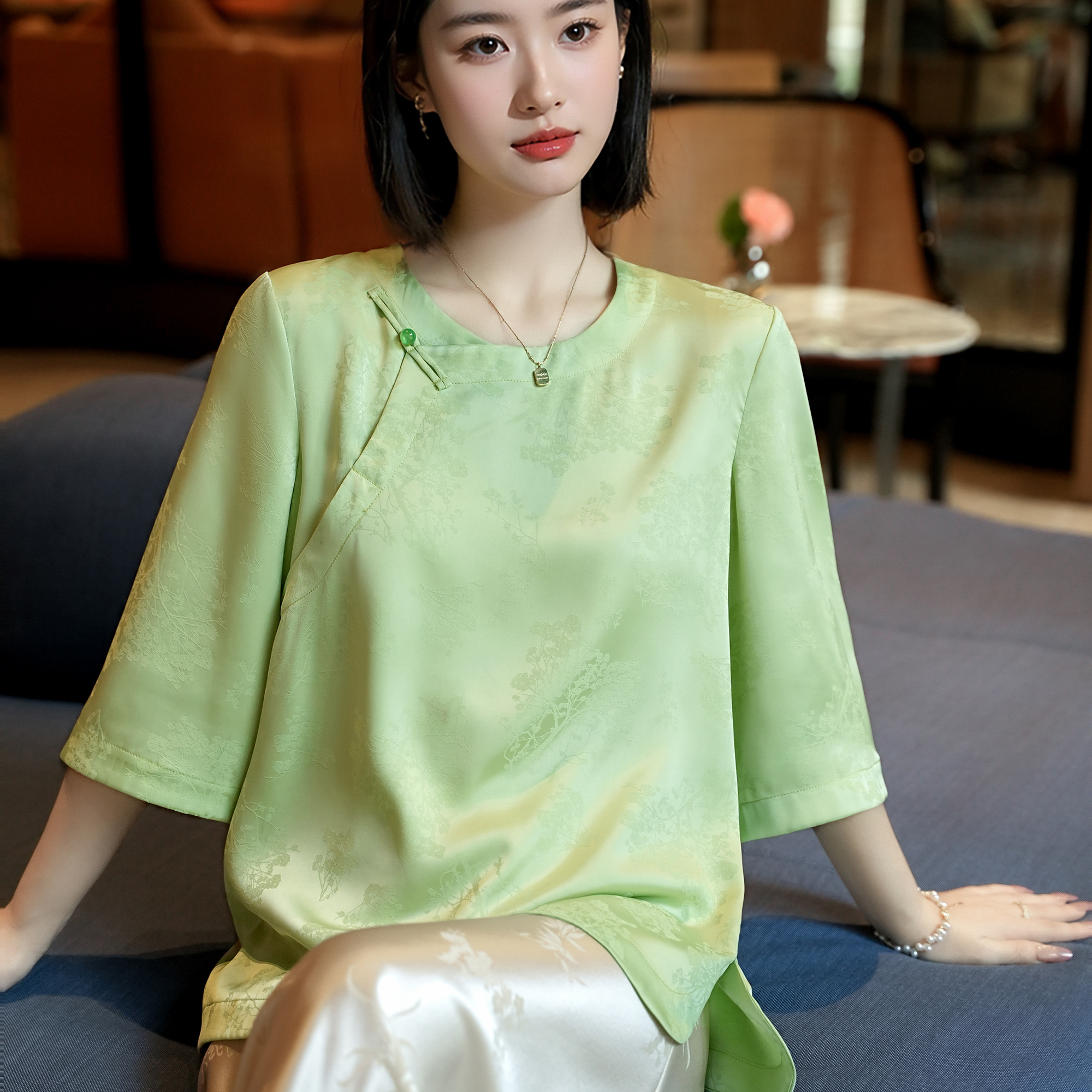 浅绿色醋酸缎面国风衬衫盘扣真丝提花上衣女25夏季桑蚕丝小衫衬衫