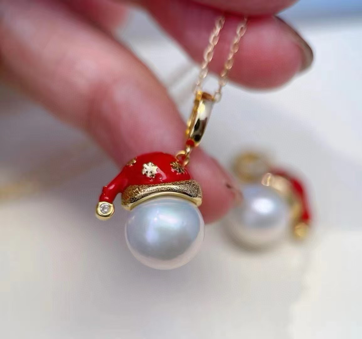 圣诞幸运饰品红色圣诞帽爱迪生珍珠吊坠正圆强光s925万能扣