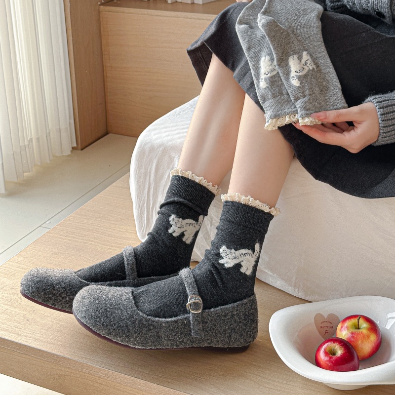 全店满15包邮袜子女中筒袜个性猫咪刺绣毛外穿卡通可爱花边潮袜