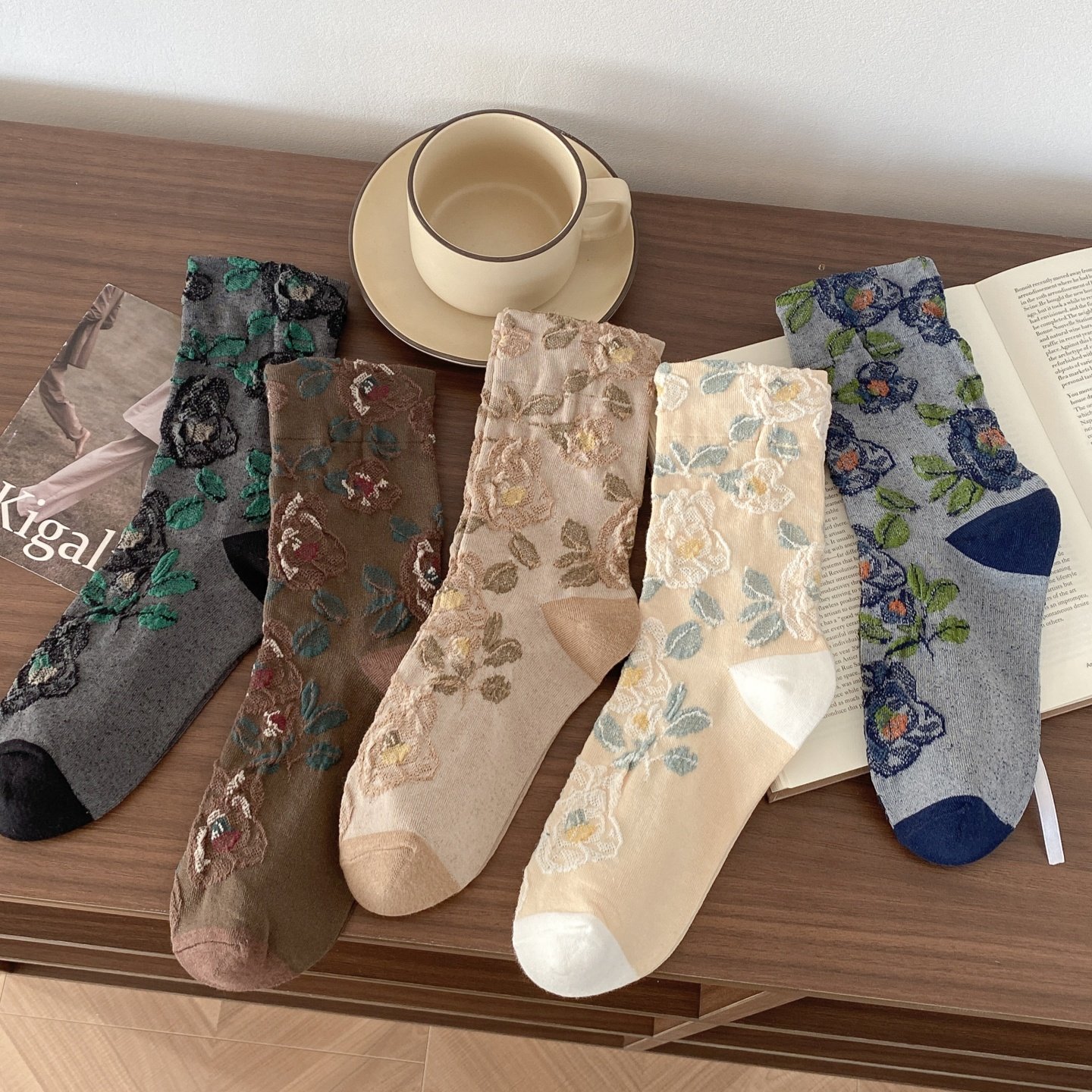 全店满15包邮春秋袜子女中筒袜复古民族风提花百搭外穿潮袜暗色,女士内衣/男士内衣/家居服,中筒袜,淘宝优惠券,粉丝福利购,淘宝优惠卷