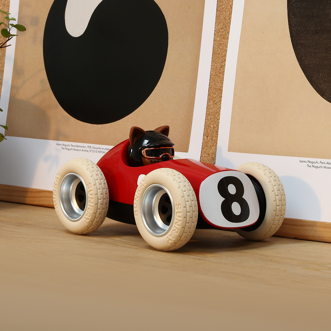 playforever酷猫蛋形跑车摆件