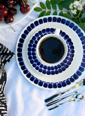 现货芬兰Arabia 24h小时复古蓝陶瓷杯Tuokio蓝色花瓣餐盘碗咖啡杯