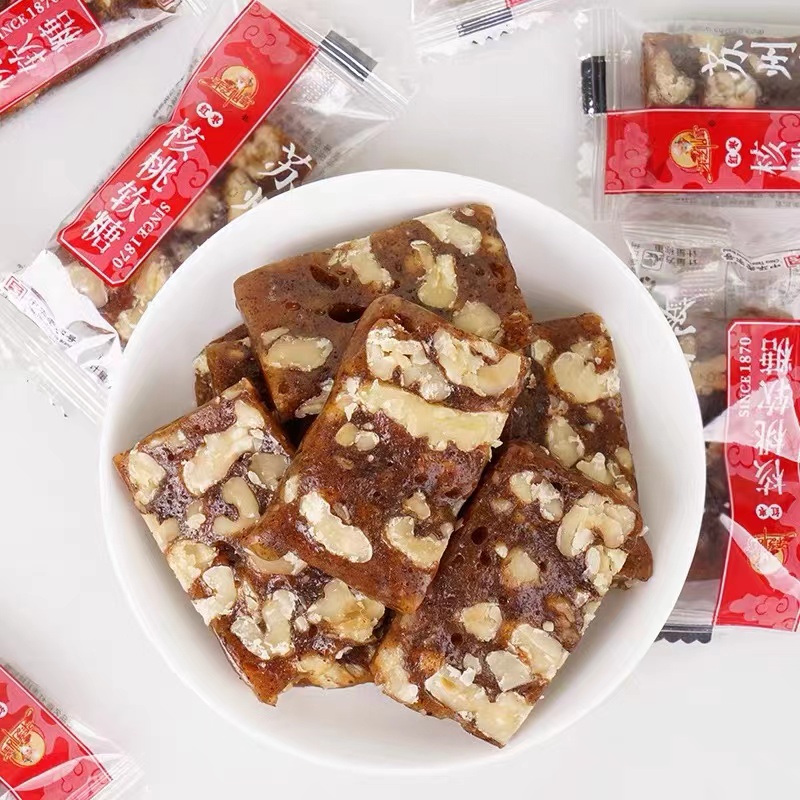 苏州特产采芝斋苏式糖果休闲零食小吃红枣黑芝麻核桃软糖散称包装