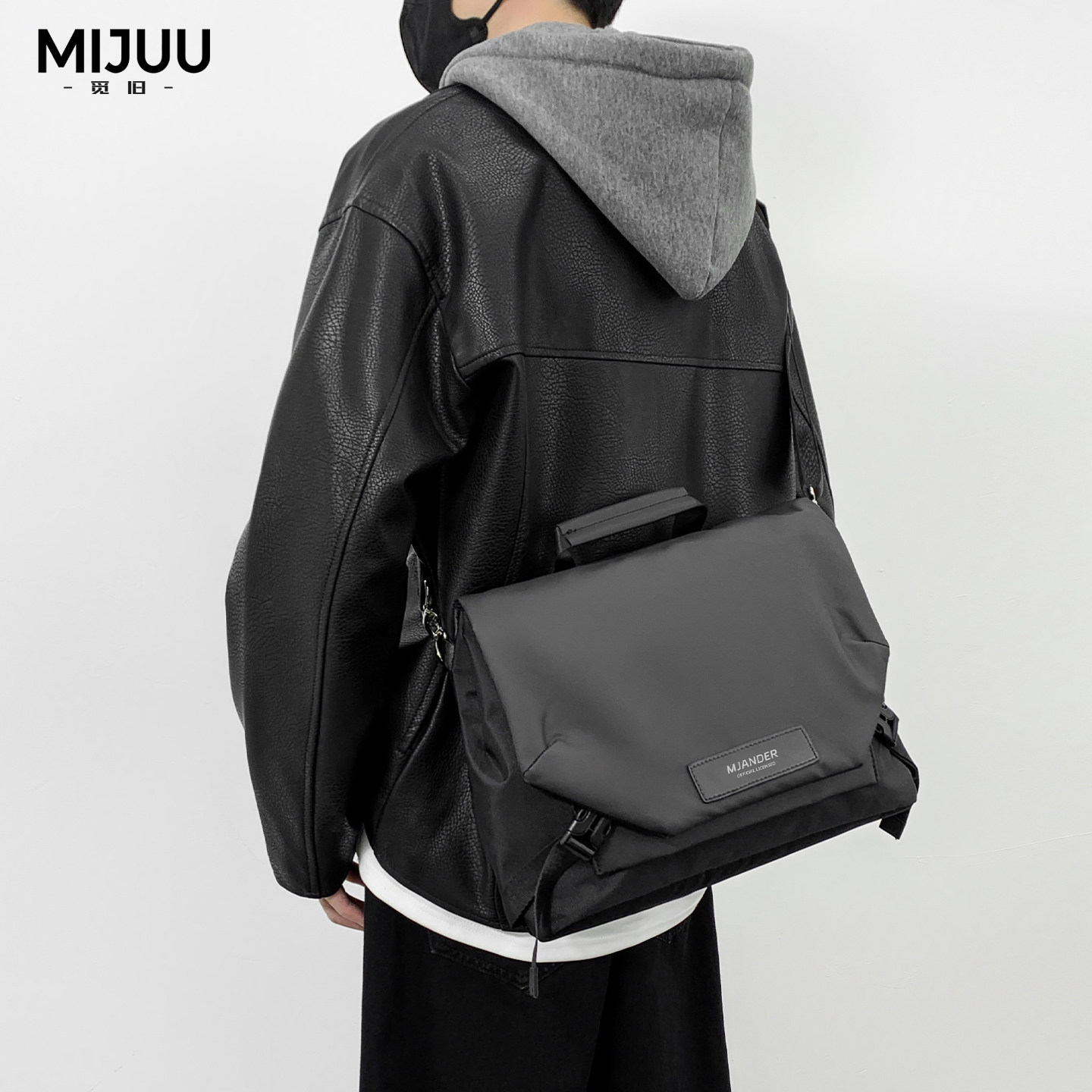 觅旧单肩斜挎包男大号运动邮差包外出便携男士大容量休闲通勤背包