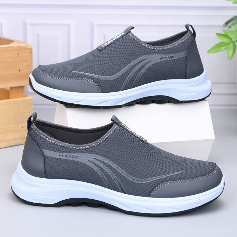 老北京布鞋男春秋新款软底防滑耐磨爸爸鞋轻便休闲一脚蹬懒人单鞋