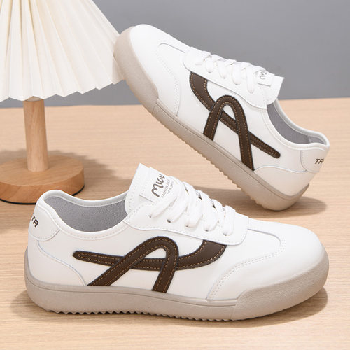 老北京布鞋女春秋新款软底百搭德训鞋轻便舒适妈妈鞋女士休闲单鞋