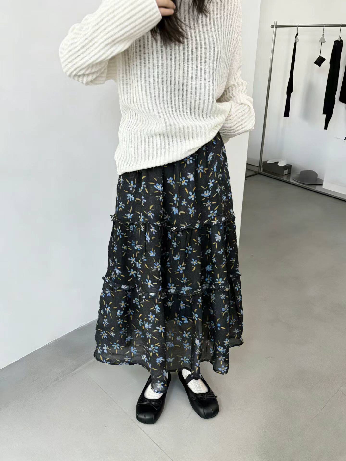 2026春款新品韩系简约松紧腰显瘦高腰半身裙女复古宫灯碎花蛋糕裙