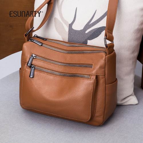 大容量单肩斜挎包女士真皮妈妈包